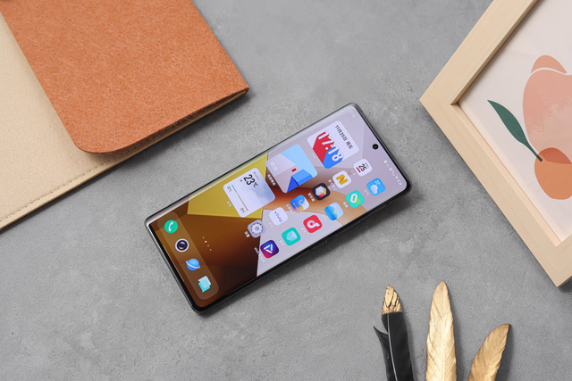 芯片|顶级芯片+一英寸超大底 vivo X90 Pro+全面进化