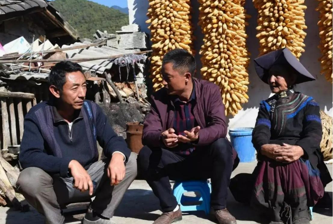 村干部每个月多少钱?答案出来了,怪不得大家都“抢着干”