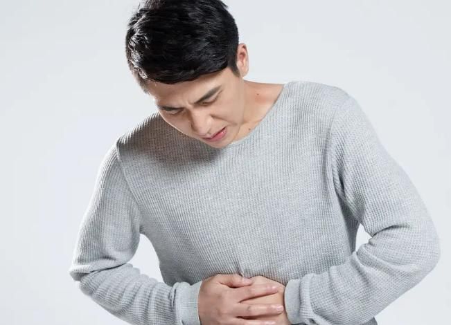 小米粥|每晚睡前“生嚼几粒枸杞”,一段时间过后,身体会得到哪些好处?