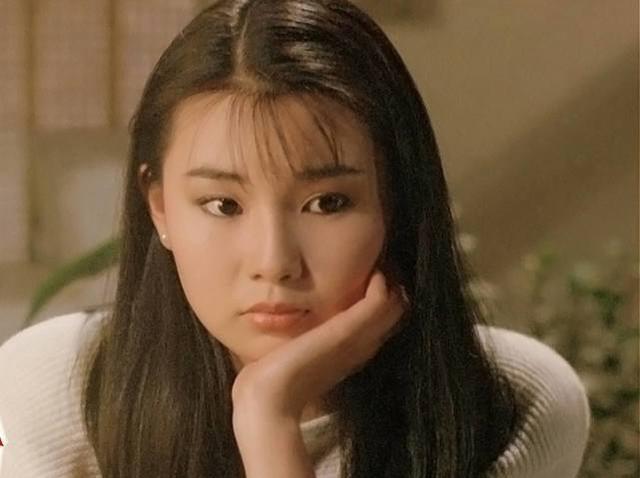 张曼玉|郭富城罕见晒和影坛大咖合照,张曼玉穿西装细腰抢镜,精气神在线