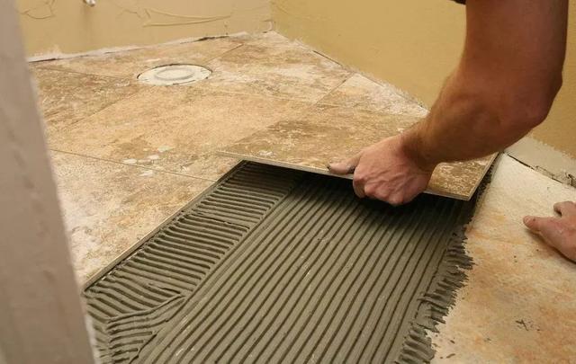 ?瓷砖胶VS瓷砖背胶,真的有必要全屋使用吗?让你全屋用的,都是坑