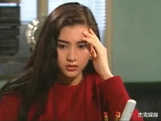 李嘉欣|李嘉欣住院上热搜，被内地与香港网友刷屏嘲讽：这是坏事做多了