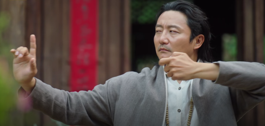 李现|《去有风的地方》首播大爆:躲过了李现,却被48岁男七号给惊艳了