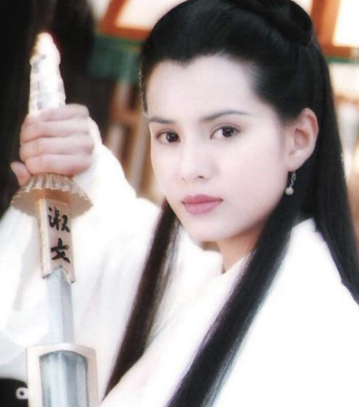 李若彤|“年轻时越美,老了越丑”的女星,把美都提前消耗掉了,一言难尽