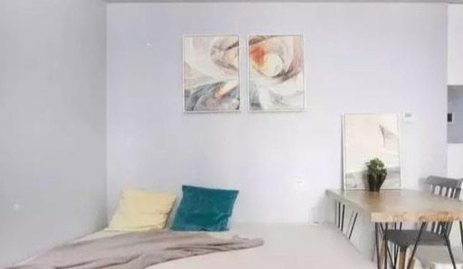 老公不顾反对把客厅抬高45公分,结果多出一间房!太实用了!