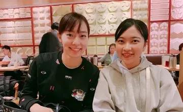 中国金球奖|石川佳纯亲妹真厉害，颜值超越姐姐，甘愿在幕后充当陪练