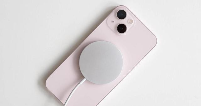 |iPhone13发威:直降1000元,对比国产旗舰优势还是很大