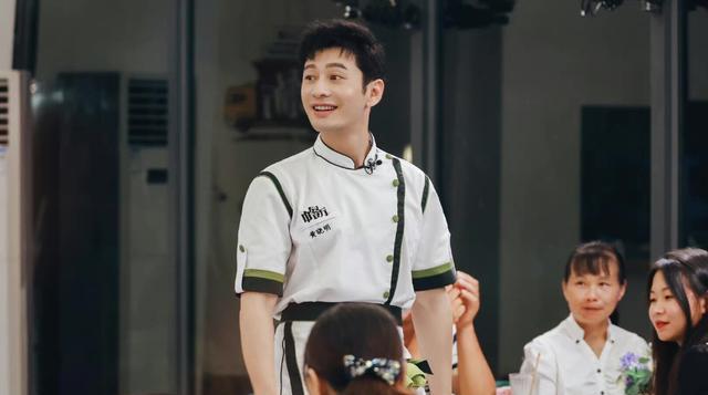 中餐厅第六季|《中餐厅6》定档，“一老带四新”阵容换血，网友提前唱衰有点早