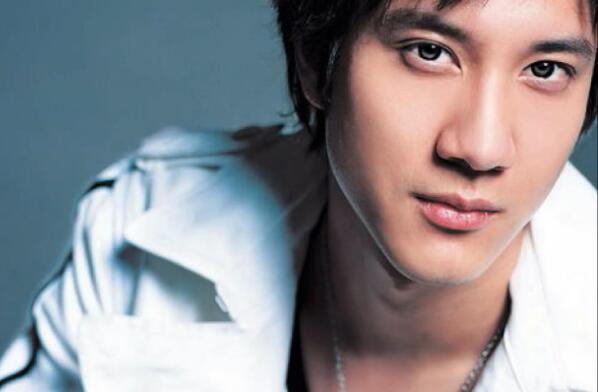 |鼻子大的男明星有哪些