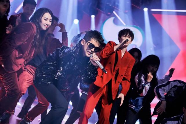 我最闪亮|这一期《你好，星期六》，又看到了《我最闪亮》的合唱舞台