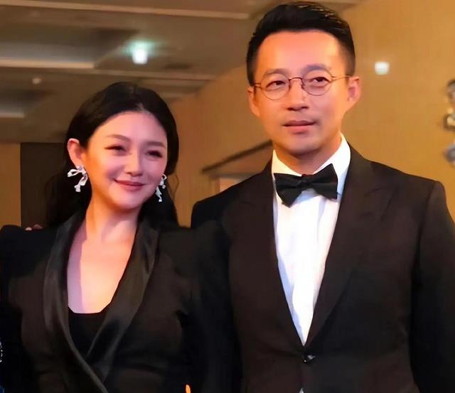 李小萌:抛开前央视主持人身份,就大s和前夫的口水战进行7次表态_娱乐