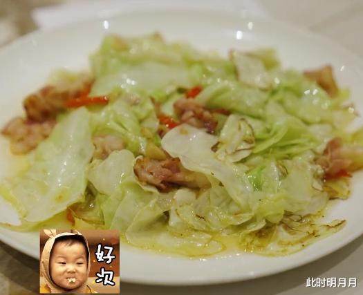 美甲|向太厨艺也翻车！戴着美甲炒菜，菜品看着没食欲，也就向华强敢吃