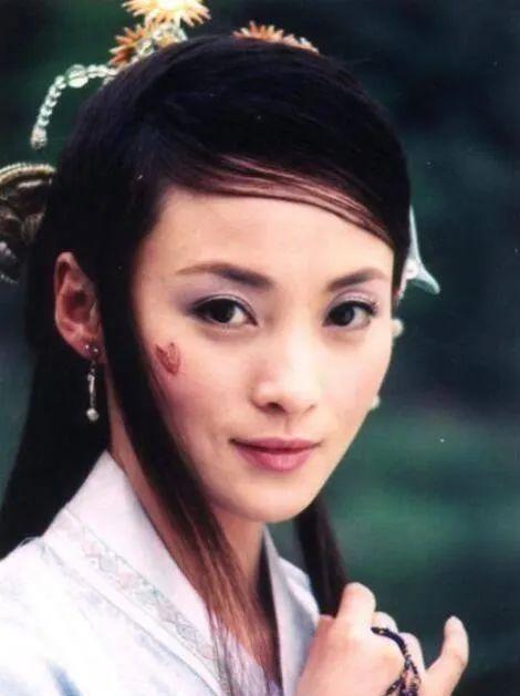 蒋勤勤|10位中式美人现状：蒋勤勤有法令纹，陈德容、梁小冰脸型有变化