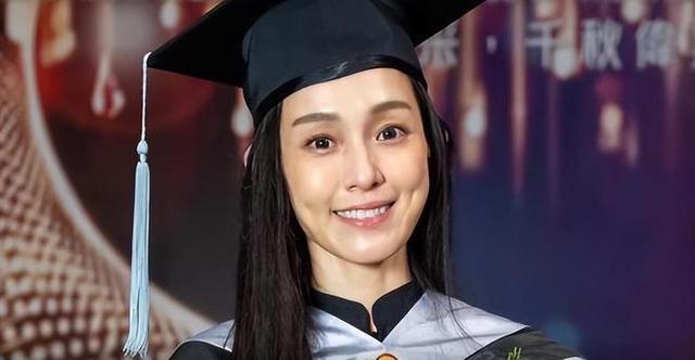 范玮琪|范玮琪回不去了?与张韶涵捆绑,和朴树合唱,却没有“哈佛才女”