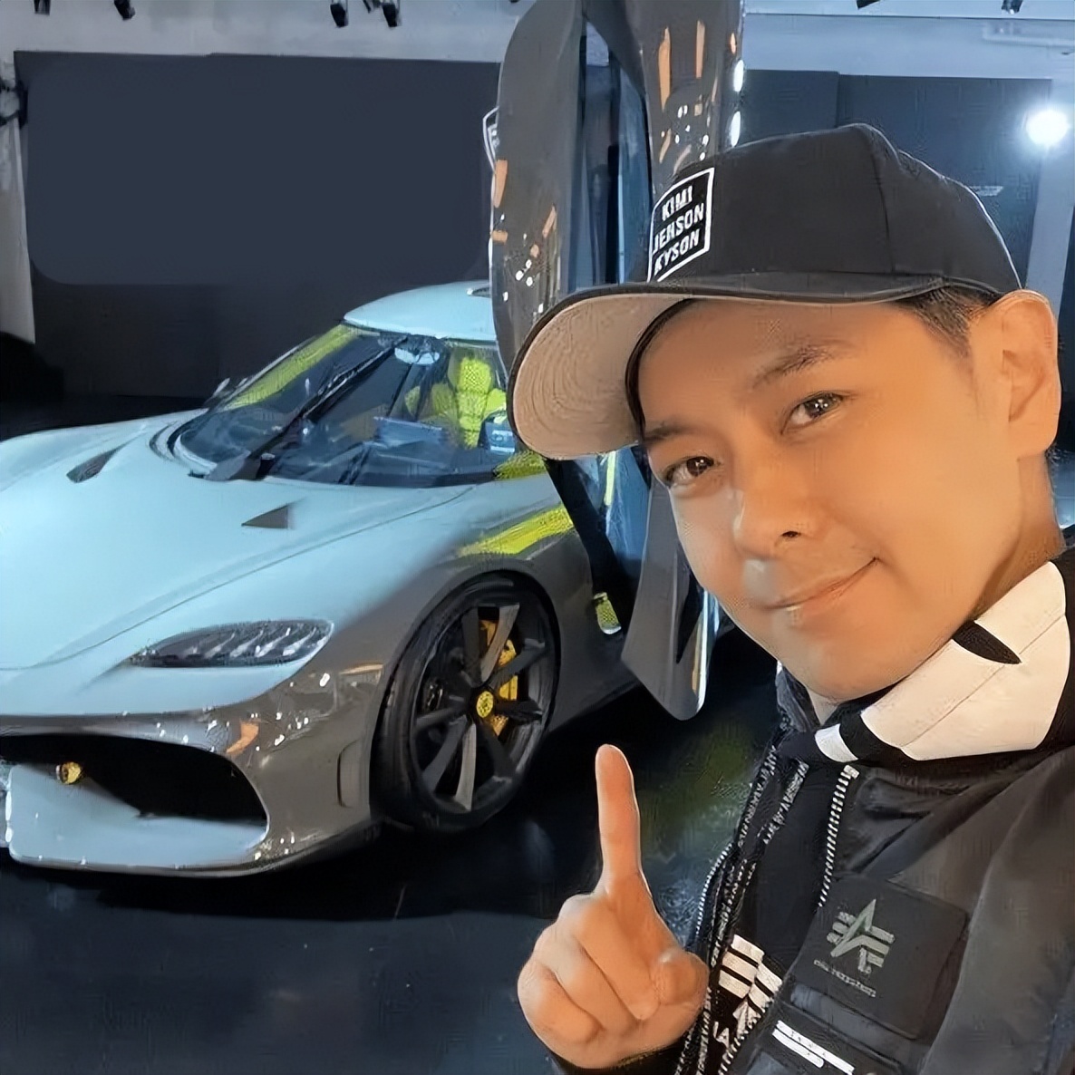 林志颖|林志颖车祸三个月后再次开车动作木讷眼里无光，没有往日的神采