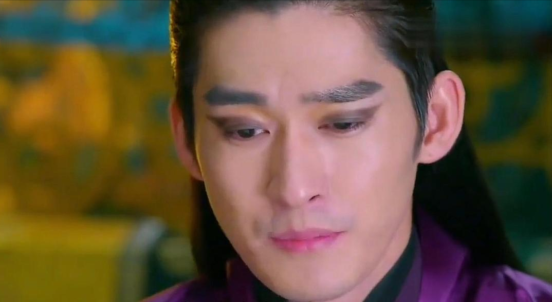 张翰|邪魅烟熏妆，台词油腻，咸猪手，别忘了张翰这部冷门剧也很辣眼睛