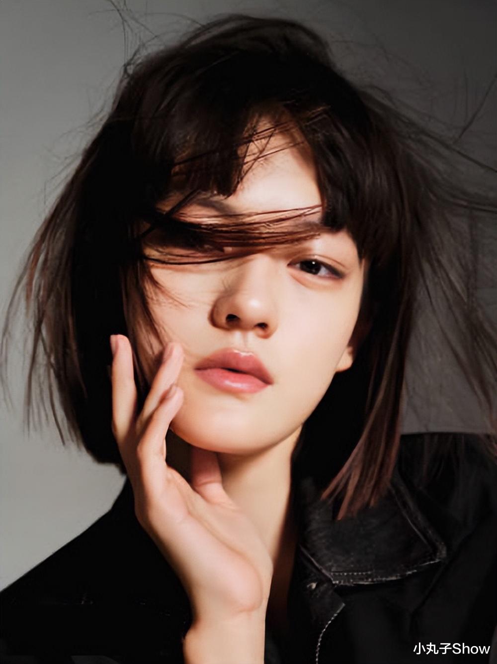 谭维维|撞脸大S！19岁文淇唯美时尚画报释出，古灵精怪的气质自带故事感