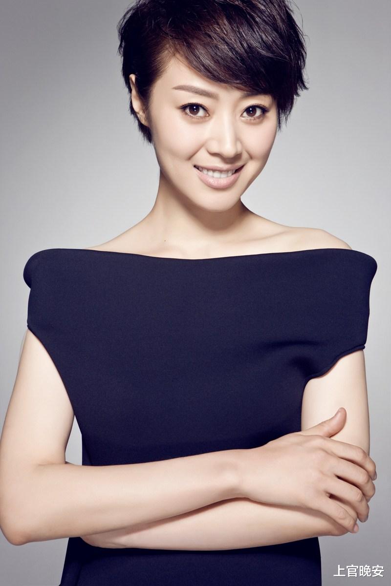 肖雄|被名字“拖累”的女星，个个貌美如花，却都有个很男人的名字