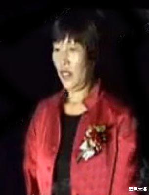 赵本山|同样是赵本山的女儿,赵玉芳和球球却活成了完全相反的样子