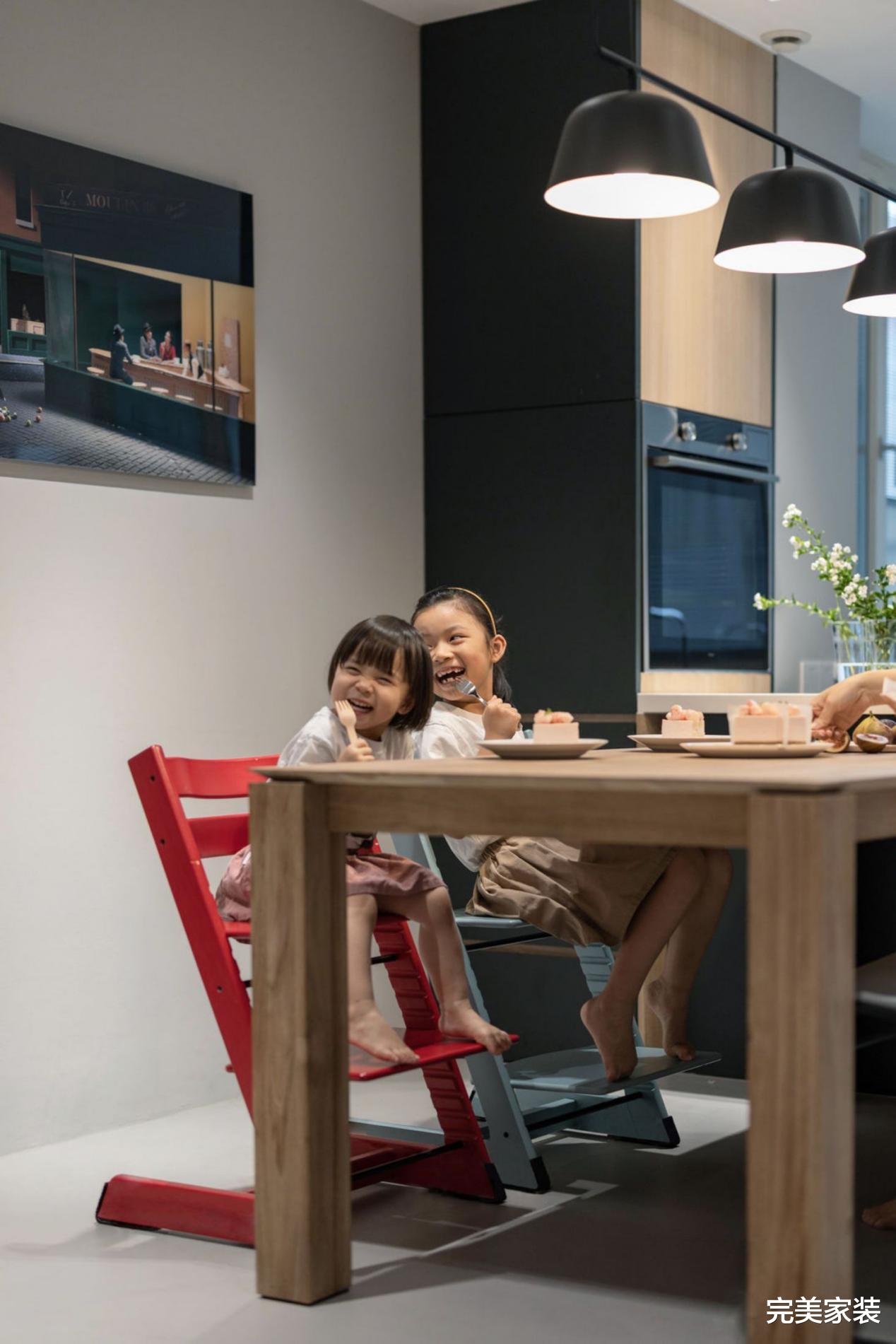 模范小夫妻的家,经典和艺术的结合,为家人点亮一盏回家的灯