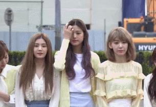 腾讯视频|被中韩网友一起狙击?张元英身份发言引争议,天才爱豆却总被骂?