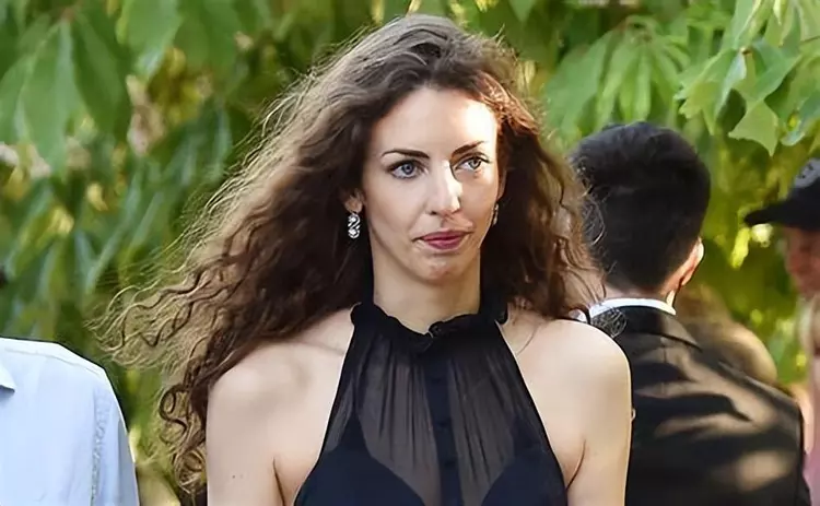 威廉王子|威廉被曝出轨,凯特要生四胎效仿女王,这对夫妻的婚姻很“贵族”