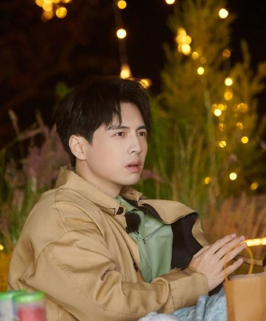 董宇辉|两天9个瓜,储殷骂董宇辉,刘敏涛与男子车内激吻