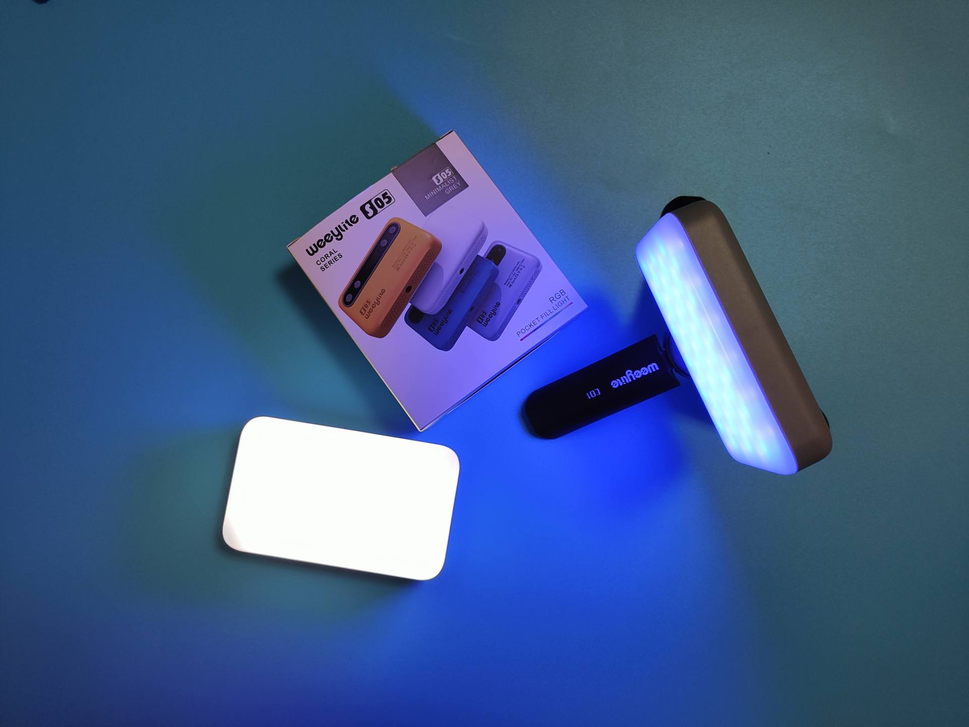佳能|相信光的力量，Weeylite 微徕S05 RGB炫彩口袋补光灯体验