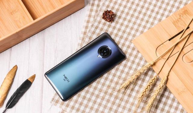 vivo NEX|蓝厂变相确认vivoNEX系列消失,X系列上位