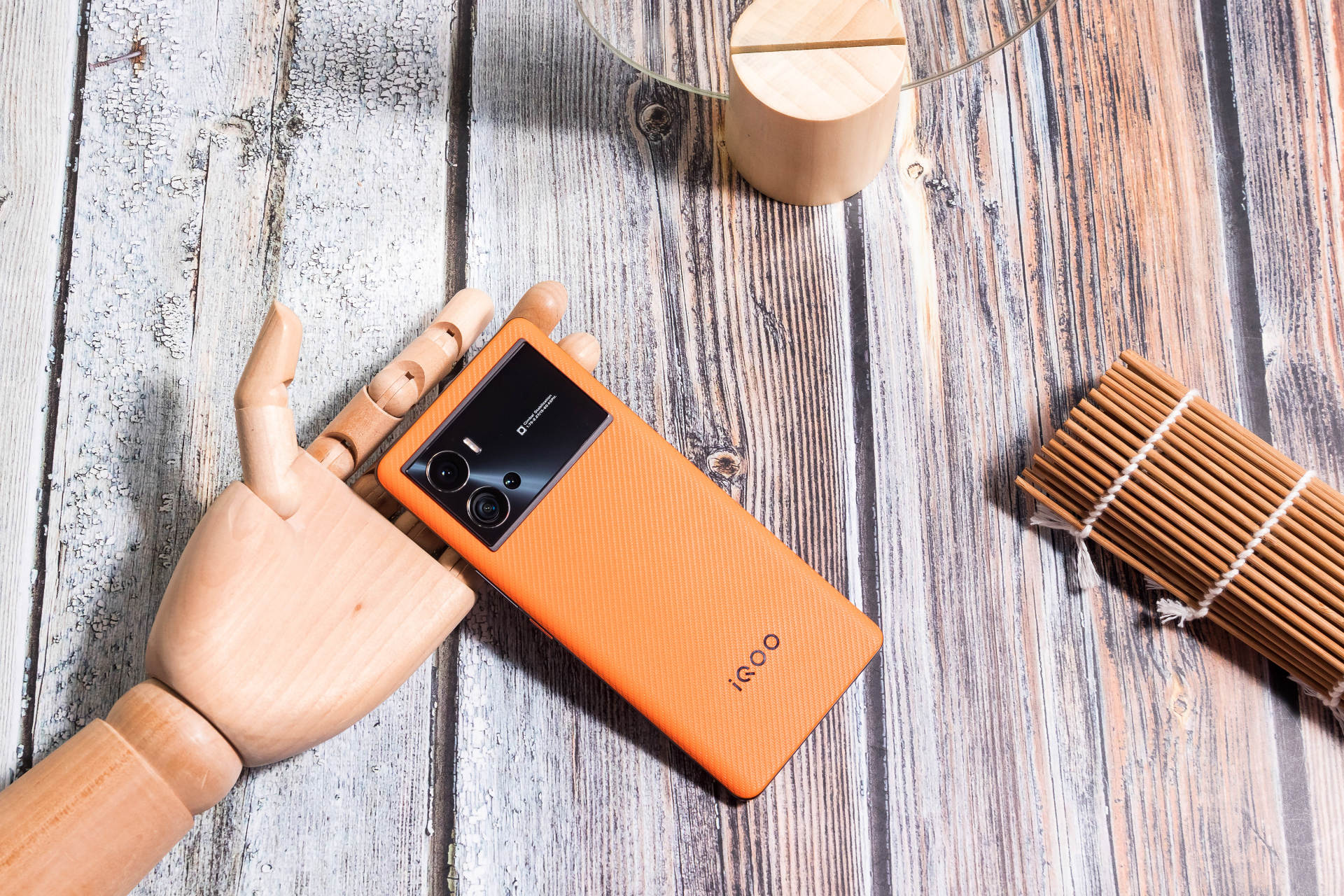 3070ti|顶级硬件匹配优秀技术，iQOO 9 Pro更好平衡显示效果与功耗