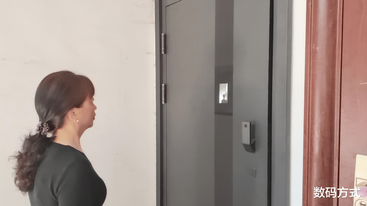 颠覆传统家居产品 家居新物种小白智慧门玩出新花样