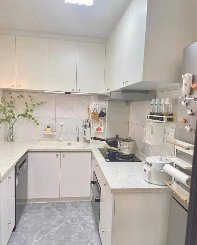 一个90后宝妈,因太会布置而走红,将85小家装得超精致