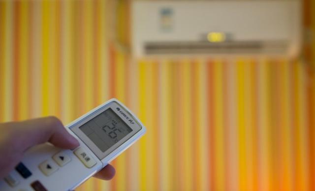 空调|空调开26度,一晚上耗电多?细算下:真没你想的那么贵!