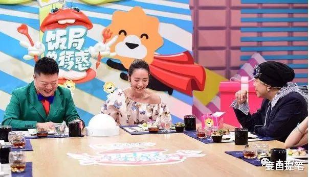 侯佩岑|“人间清醒”侯佩岑：和周杰伦相恋4年，33岁嫁富商，39岁生二胎