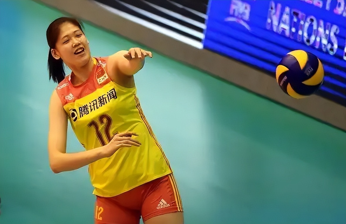 李盈莹|李盈莹罕见发文，宣泄喜悦，4星闪耀=中国女排新出路，安慰蔡斌
