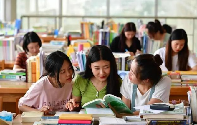 求职|文科生找工作时常碰壁，在考公时却大放异彩，都归功于这三个专业