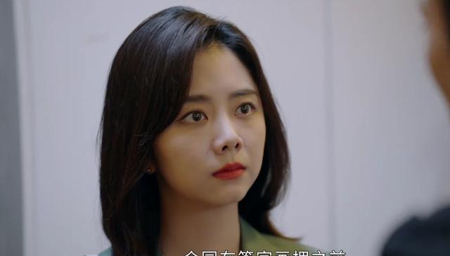 娱乐圈|《县委大院》正式开机!张新成吴越现身,大背头胡歌男神范十足