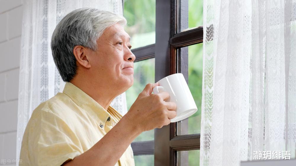 66岁大爷感叹:现在的人都物质都现实,没有真感情了