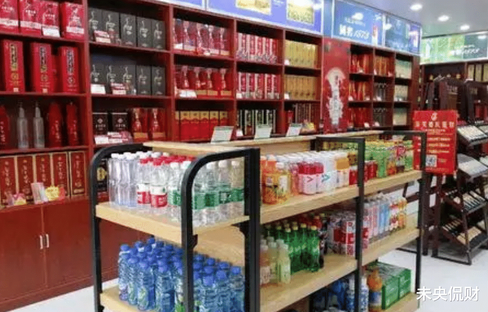烟酒专卖店真赚钱?一天没几个顾客都不倒闭,老板道出真相