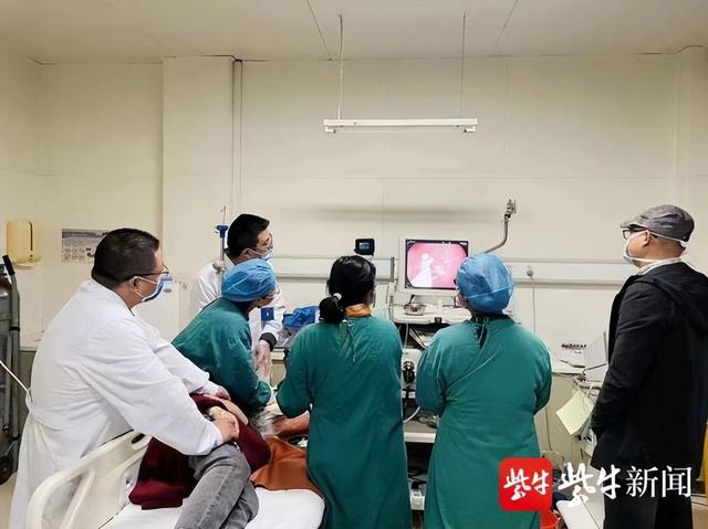 10岁男孩吞下103颗钢珠，医生取了20多次取出92颗，医生：男孩吞钢珠可能因为情绪问题