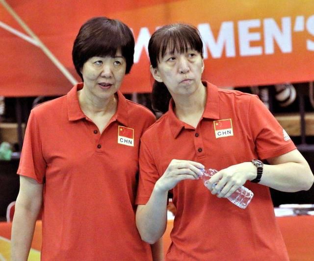 教练|女排训练营合照出炉！67名球员，27名教练和保障人员，赖亚文亮相