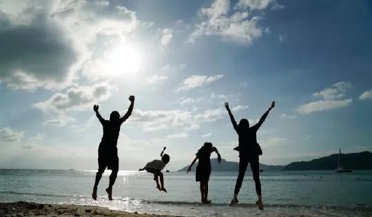 范玮琪|孙俪，景甜，赵今麦被考验？范玮琪复工？男歌手话多被嫌弃？