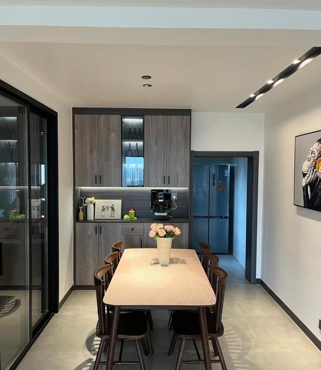 湖南夫妇拒绝“过度装修”,把146家装修得堪称教科书,超有品味