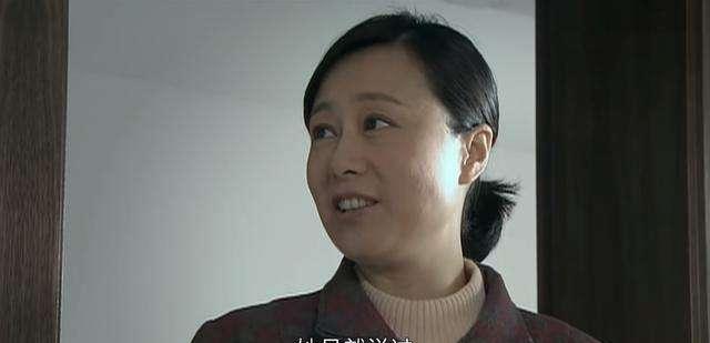 蜗居|《蜗居》中为什么要演李老太一家,原因大有深意