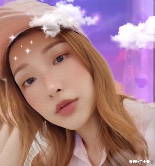 郭嘉文|郭嘉文晒美照秀生活，已经恢复贵妇模样，和李泽楷的感情仍旧是谜