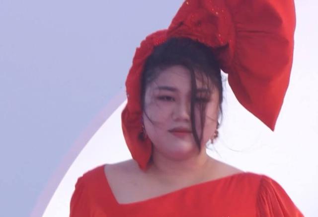 洗发水 “红毯女神”多“照骗”！你以为很耀眼，其实没有吹嘘的那么风光