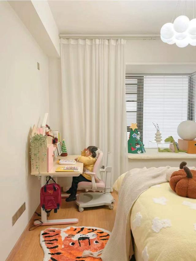 她家90㎡精装房,历经3次改造,邻居:为啥你家可以这么好看