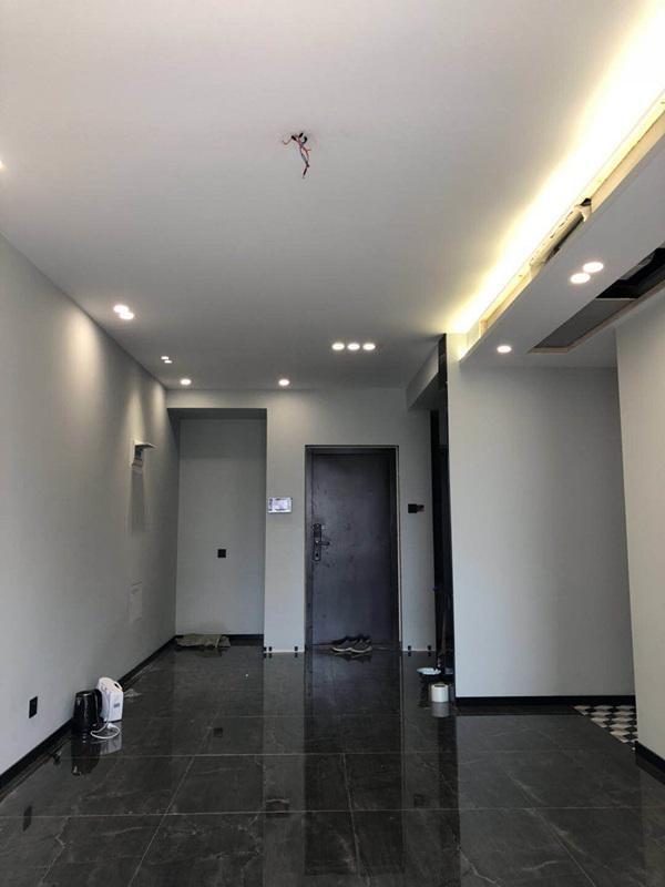 瓷砖美缝40元一平，我嫌价格太贵，亲自动手却全毁了，无奈返工