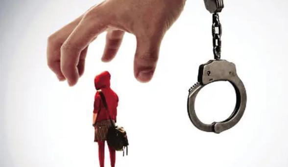 未成年少女被男子带到租房内进行性侵,此前罪犯早有不轨举动