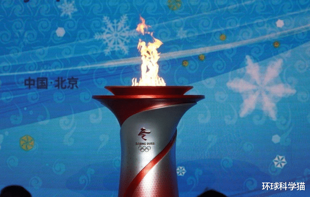 |竟然不灭！冬奥会火炬水下传递，机器人咋做的，用了什么黑科技？